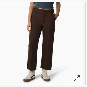 Dickies women’s mid-rise pants in Chocolate